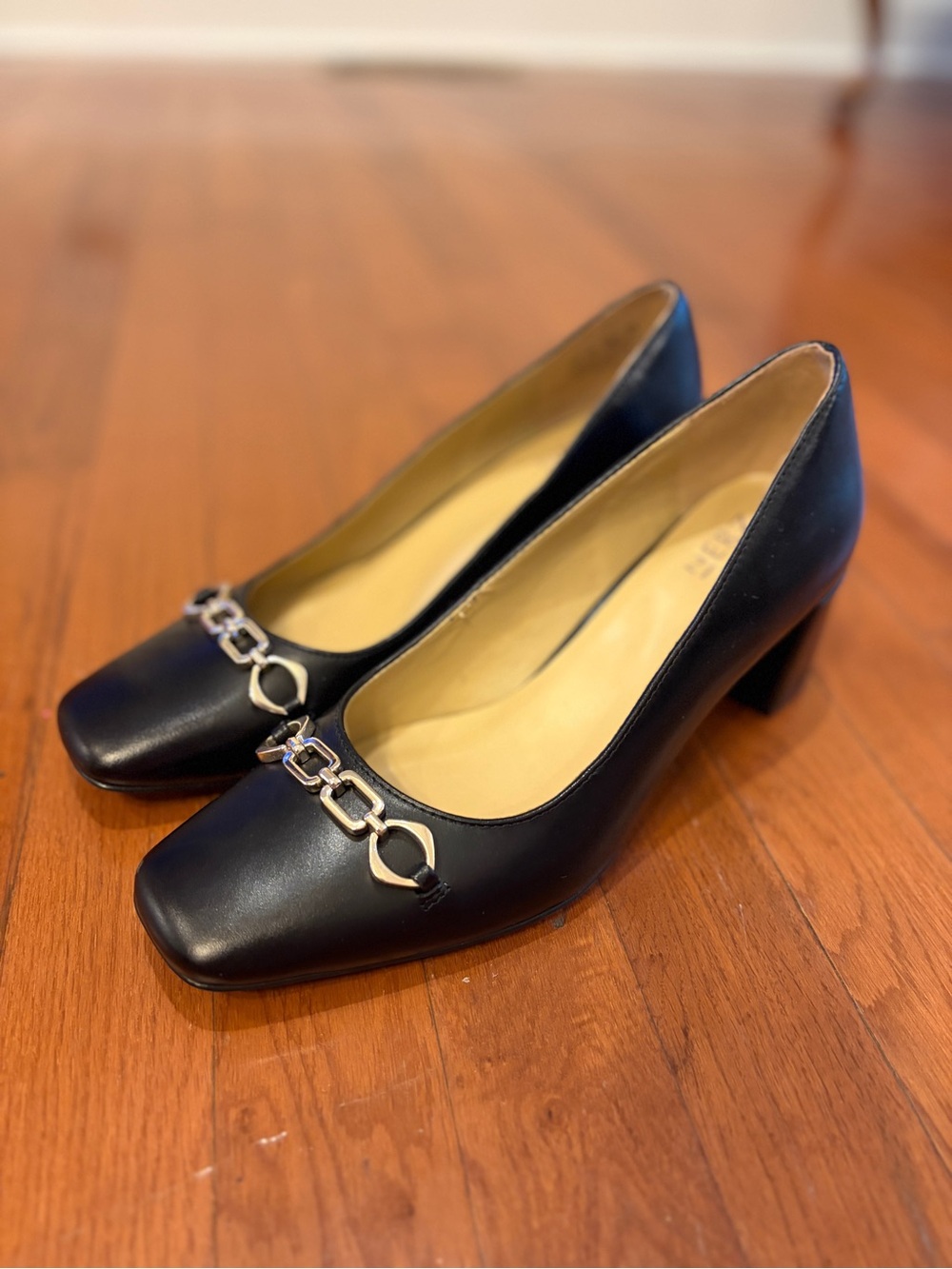 Naturalizer | Kyla Black Leather Block Heel Pumps with Silver Chain